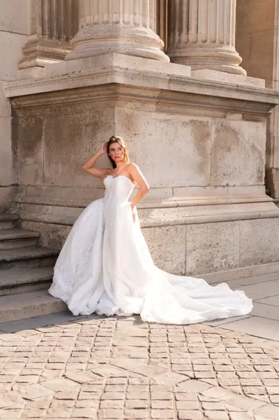 Wedding photoshoot in Salzburg by Loretta E