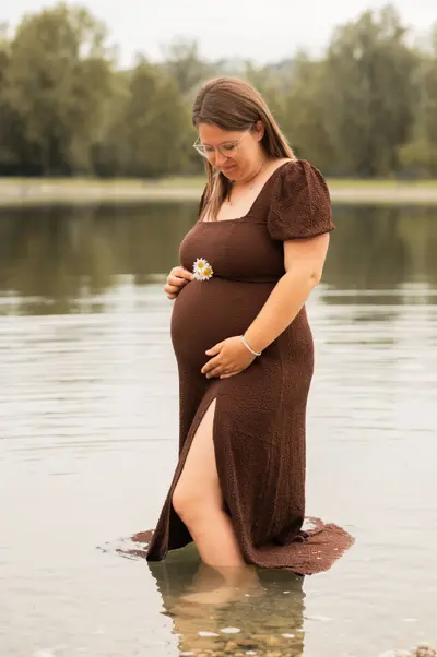 Maternity photoshoot in Salzburg by Loretta E