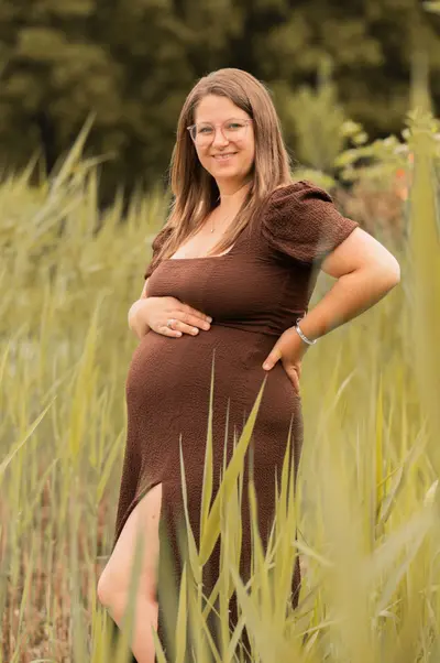 Maternity photoshoot in Salzburg by Loretta E