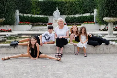 Family photoshoot in Vienna by Cathrin P