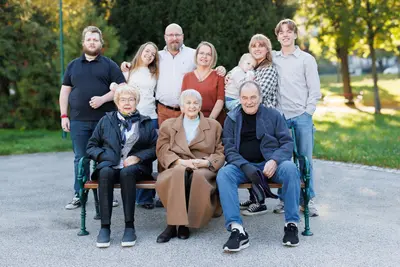 Family photoshoot in Vienna by Cathrin P