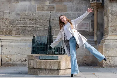 Solo Portrait photoshoot in Vienna by Cathrin P