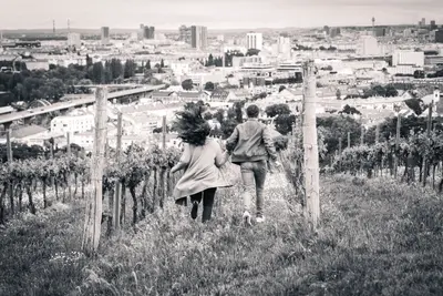 Couples photoshoot in Vienna by Julia H