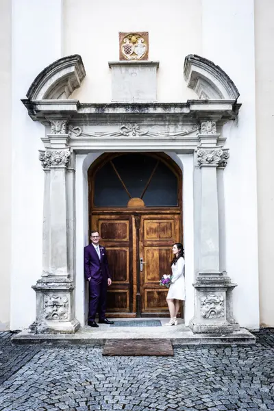 Wedding photoshoot in Vienna by Julia H