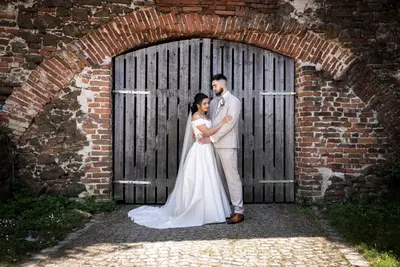 Wedding photoshoot in Vienna by Julia H