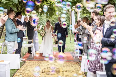 Wedding photoshoot in Vienna by Julia H