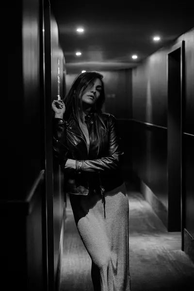 Solo Portrait photoshoot in Vienna by Ursula S