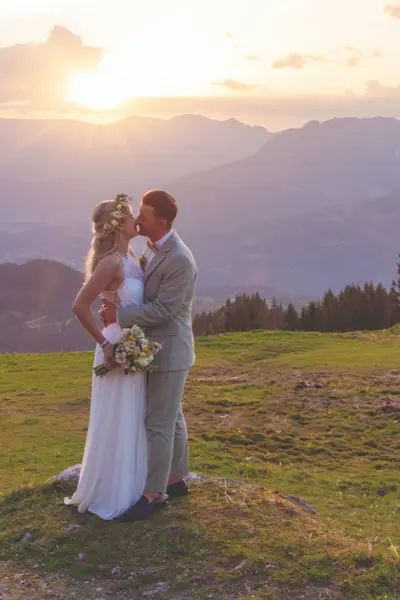 Wedding photoshoot in Salzburg by Jessica L
