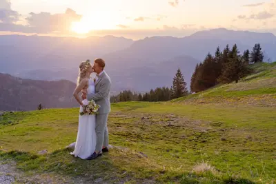 Wedding photoshoot in Salzburg by Jessica L
