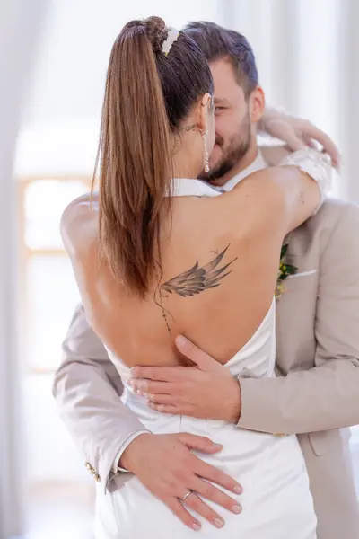 Wedding photoshoot by Jessica L
