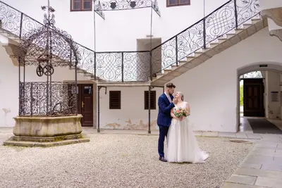 Wedding photoshoot by Jessica L