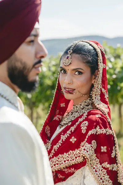 Wedding photoshoot in Vienna by Ian P
