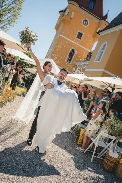 Wedding photoshoot on the South Styrian Wine Road by Ian P