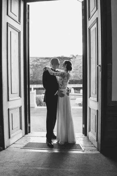 Wedding photoshoot in Vienna by Ian P