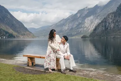 Couples photoshoot in Hallstatt by Ian P