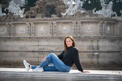 Solo Portrait photoshoot in Vienna by Karla G