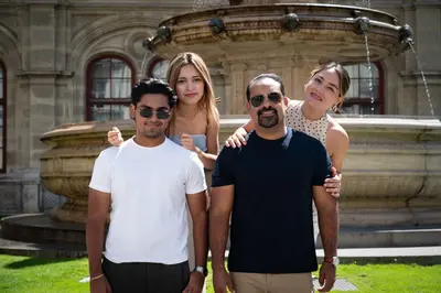 Family photoshoot in Vienna by Karla G
