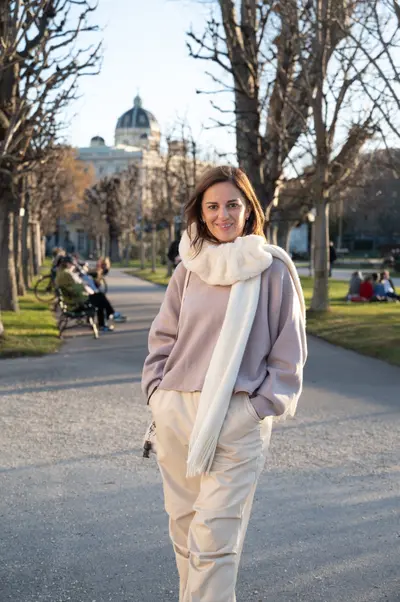 Solo Portrait photoshoot in Vienna by Karla G