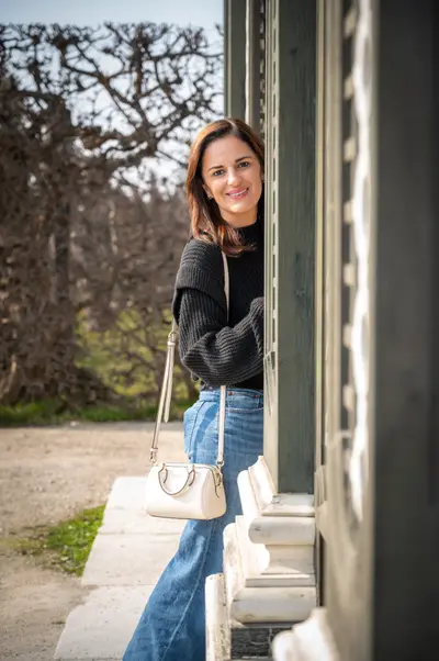 Solo Portrait photoshoot in Vienna by Karla G