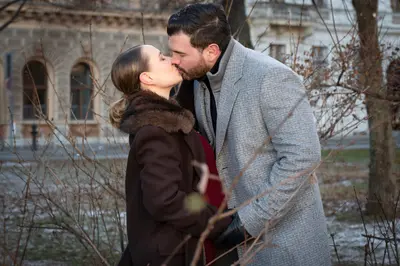 Maternity photoshoot in Vienna by Karla G
