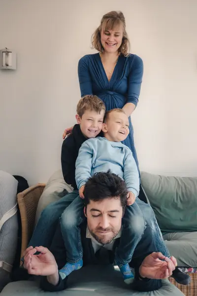 Family photoshoot by Lukas B