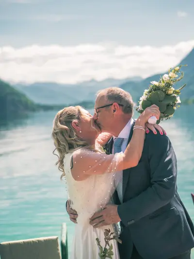 Wedding photoshoot in St. Wolfgang by Lukas B