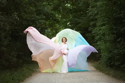 Maternity photoshoot in Vienna by Sabrina Z