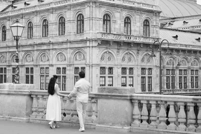 Couples photoshoot in Vienna by Laura P