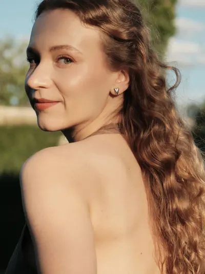Solo Portrait photoshoot in Vienna by Nikita P