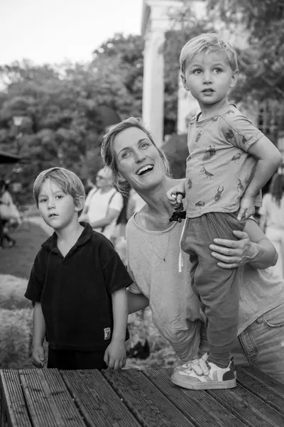 Family photoshoot in Vienna by Claudia G