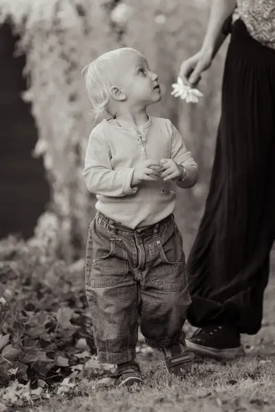 Family photoshoot in Vienna by Claudia G