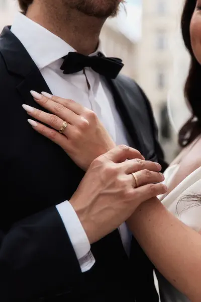 Wedding photoshoot in Vienna by Julia D