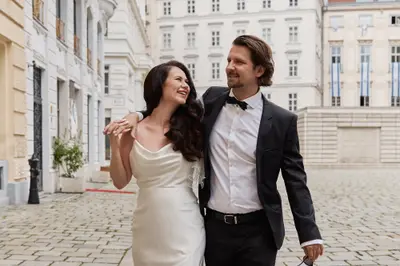 Wedding photoshoot in Vienna by Julia D