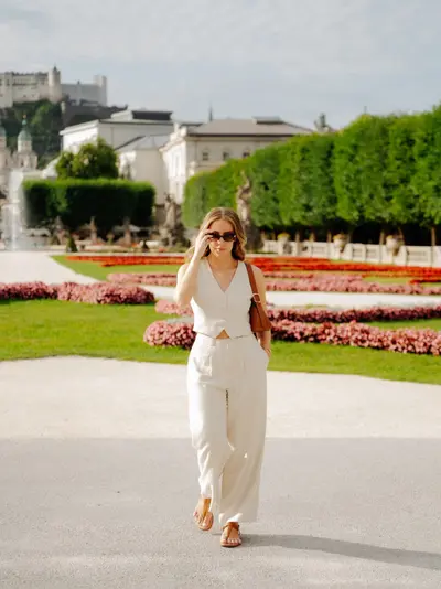 Solo Portrait photoshoot in Salzburg by Alisa P