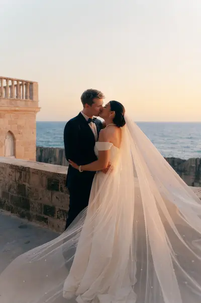Wedding photoshoot by Dani H