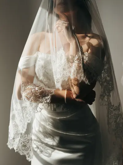 Wedding photoshoot in Vienna by Dani H
