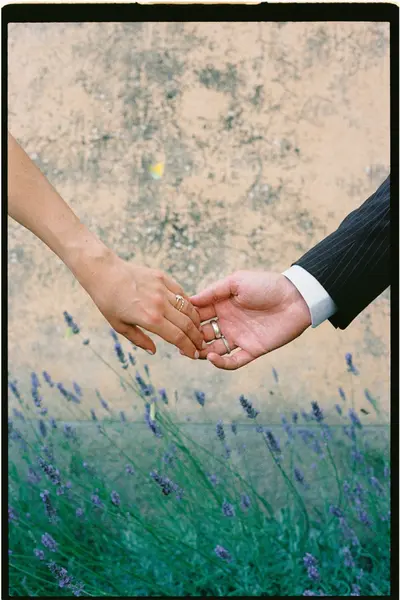 Wedding photoshoot by Dani H