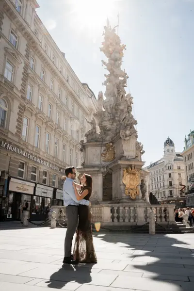 Couples photoshoot in Vienna by Tatiana B