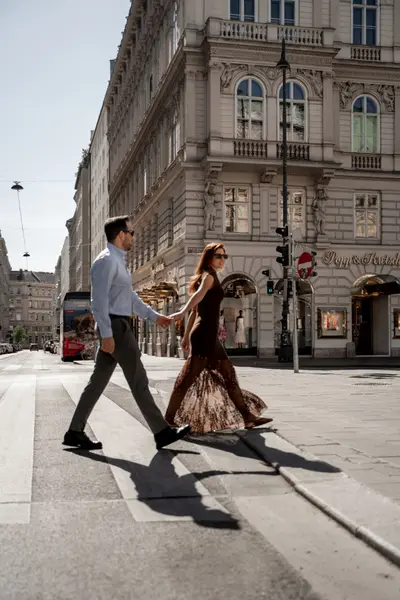 Couples photoshoot in Vienna by Tatiana B