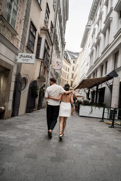 Elopement photoshoot in Vienna by Tatiana B